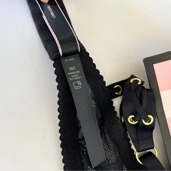 VICTORIAS SECRET VERY SEXY RING HARDWARE PUSH UP BRA SIZE 36C NWOT - Picture 11 of 16